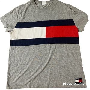 Tommy Hilfiger shirt 🔥